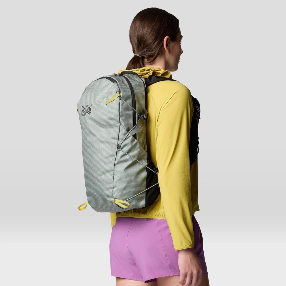 New With Tags Mountain Hardwear Lickety Split™ 20L Backpack in Wet Sand